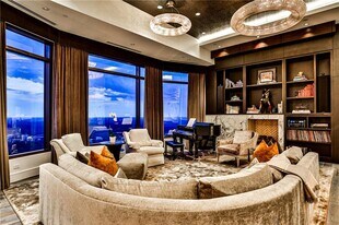3376 Peachtree Rd NE in Atlanta, GA - Building Photo
