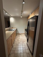1033 E 46th St in Chicago, IL - Building Photo - Building Photo