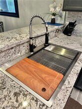 2700 Lodestone Dr in Las Vegas, NV - Foto de edificio - Building Photo