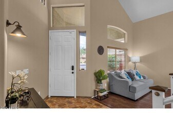 2009 E Creedance Blvd in Phoenix, AZ - Building Photo - Building Photo