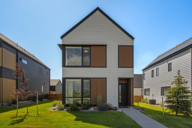 3037 S 27th Ave in Bozeman, MT - Building Photo - Building Photo
