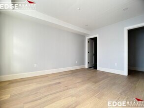 343 Market St, Unit 2F-1 in Boston, MA - Building Photo - Building Photo