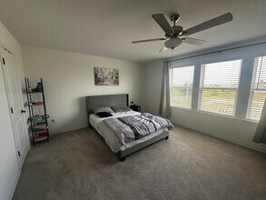 13520 Long Island Dr in Pflugerville, TX - Building Photo - Building Photo