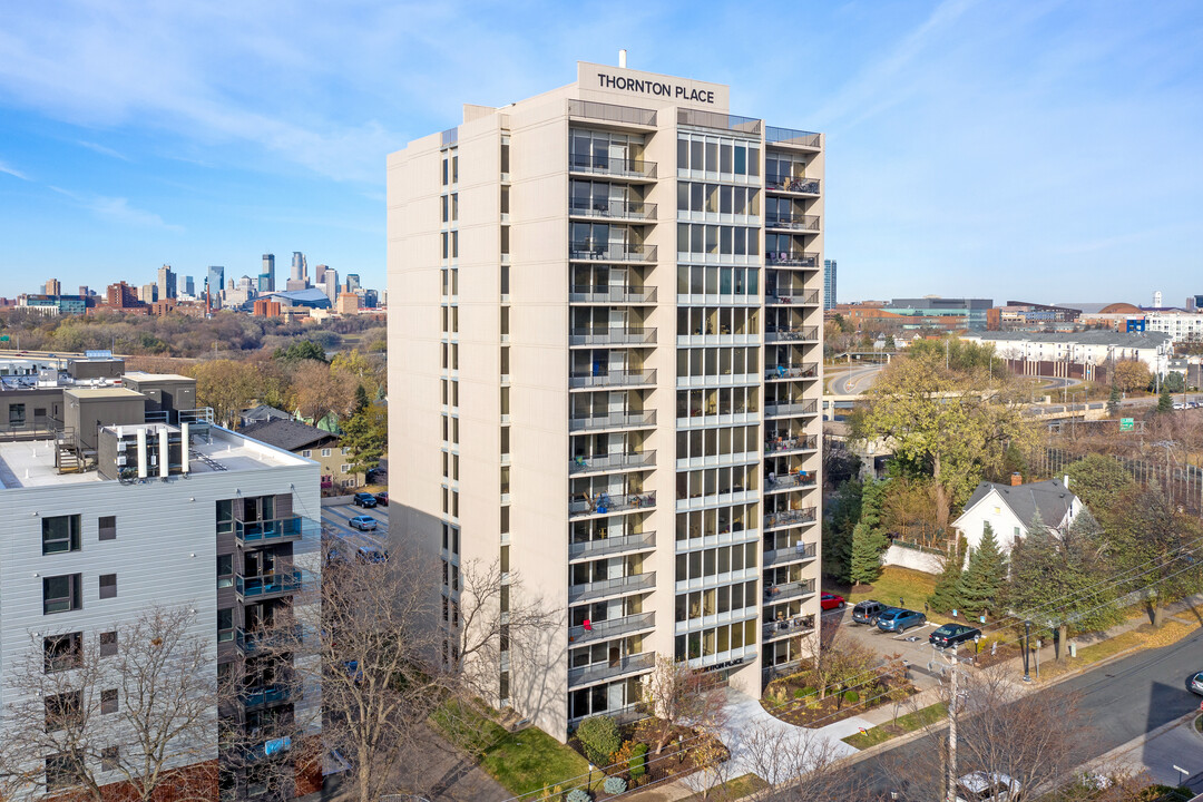 Thornton Place Apartments in Minneapolis, MN - Building Photo