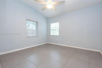 330 NE 86th St in El Portal, FL - Building Photo - Building Photo