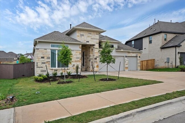 135 Independence Dr in Kyle, TX - Building Photo - Building Photo