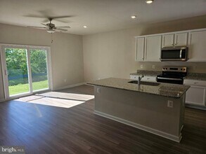 43 Cramsford St in Falling Waters, WV - Building Photo - Building Photo