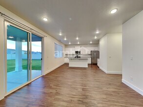 9291 W Dove Creek St in Star, ID - Building Photo - Building Photo