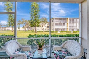 176 Dorset E in Boca Raton, FL - Building Photo