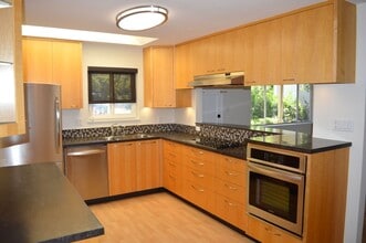 20 Villa Maria Ct in Novato, CA - Building Photo - Building Photo