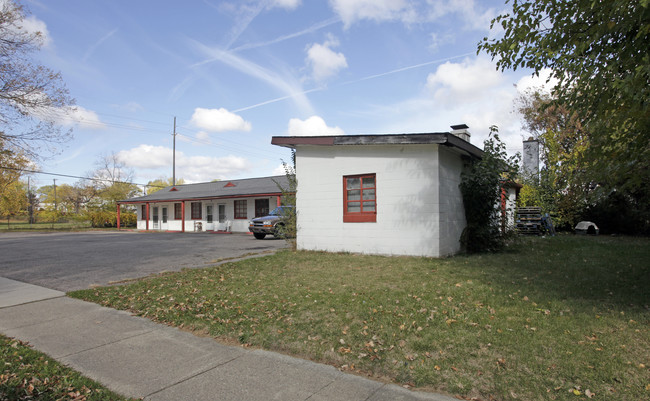 597 Franklin Rd in Pontiac, MI - Building Photo - Building Photo