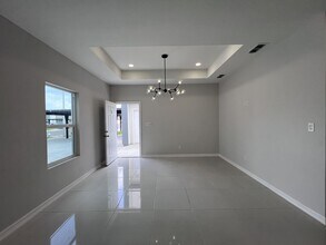 3000 S Links Dr in Edinburg, TX - Foto de edificio - Building Photo