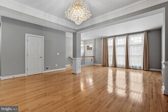 6924 Stanwick Square in Gainesville, VA - Building Photo - Building Photo