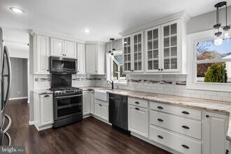 2211 New Albany Rd in Cinnaminson, NJ - Building Photo - Building Photo