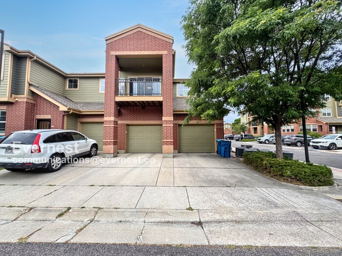 9637 E 5th Ave in Denver, CO - Building Photo