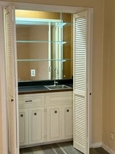 7926 Broadway, Unit 808 in San Antonio, TX - Foto de edificio - Building Photo