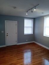 353 E Kensington Ave in Chicago, IL - Building Photo - Building Photo