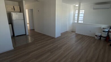 6951 Almeda Ave, Unit 2 in Arverne, NY - Building Photo - Building Photo