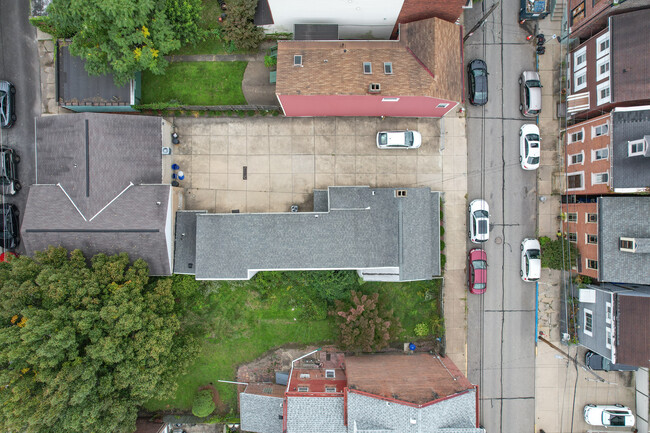 169 41st St in Pittsburgh, PA - Foto de edificio - Building Photo