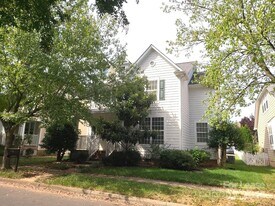 17213 Cranwood Ave in Huntersville, NC - Building Photo