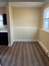 512 Powers Ct in Yorkville, IL - Building Photo - Building Photo