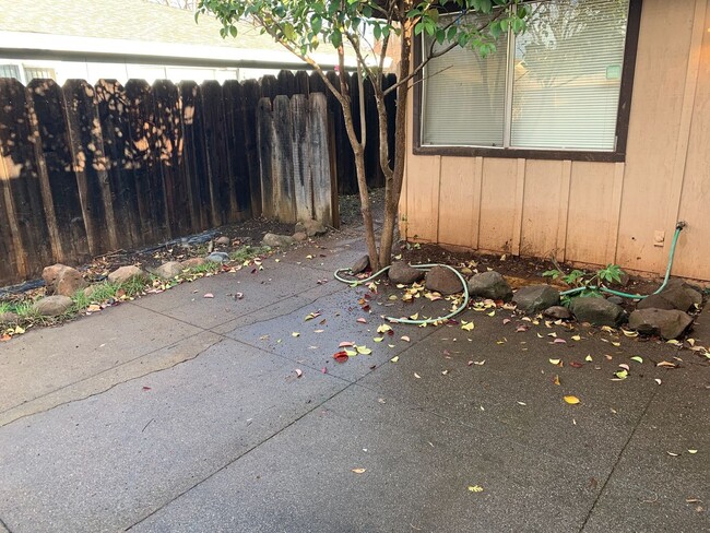 55-57 St Francis Dr in Chico, CA - Building Photo - Building Photo