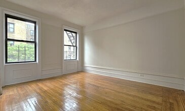 717 W 177th St in New York, NY - Building Photo - Building Photo