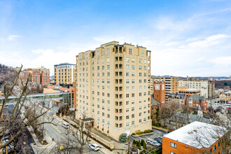 The Madison on Bellefield in Pittsburgh, PA - Building Photo - Building Photo