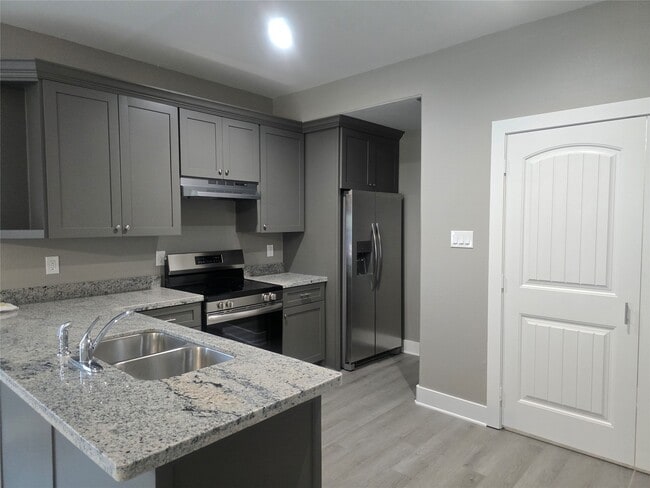 3514 B Hunnicutt St in Dayton, TX - Building Photo - Building Photo