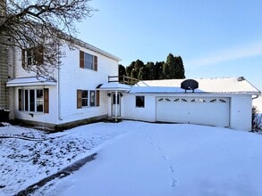 334 Wissler Rd in New Holland, PA - Building Photo - Building Photo