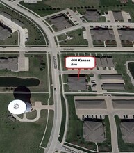 460 N Kansas Ave in North Liberty, IA - Foto de edificio - Building Photo