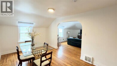 826 Michigan Ave in Sarnia, ON - Building Photo - Building Photo