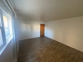 12747 S Hoyne Ave in Blue Island, IL - Building Photo - Building Photo