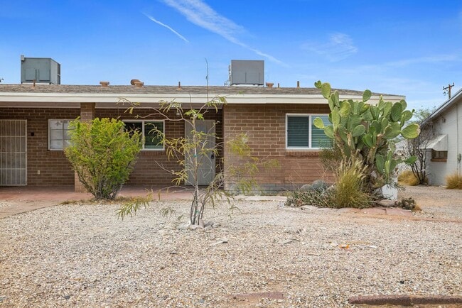 4743 E 2nd St in Tucson, AZ - Building Photo - Building Photo