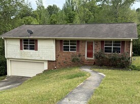 4529 1st NE Pl in Tuscaloosa, AL - Building Photo