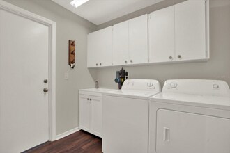 34448 Cedarfield Dr in Dade City, FL - Building Photo - Building Photo