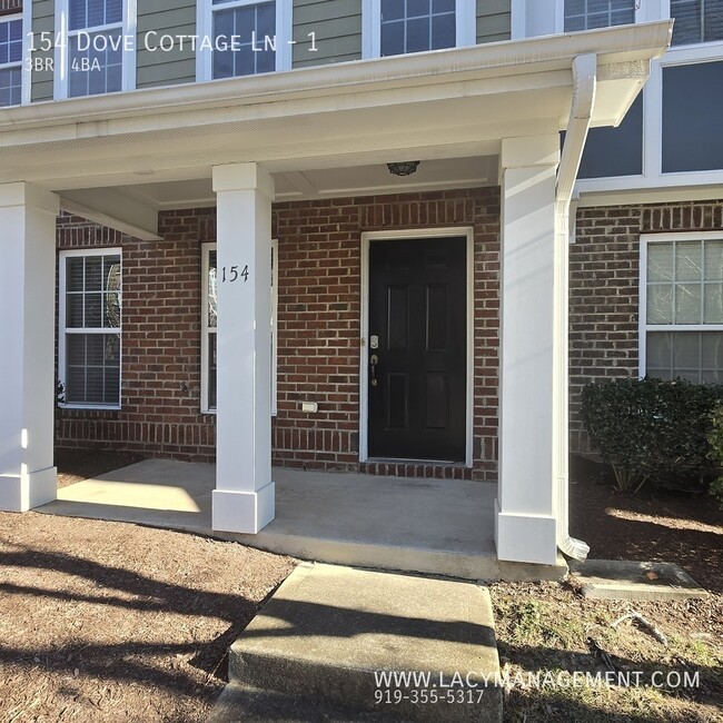154 Dove Cottage Ln in Cary, NC - Building Photo - Building Photo