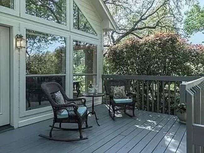 property at 5607 Courtyard Dr