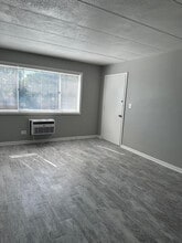 1404 Carol St, Unit TWO BEDS in Park Ridge, IL - Foto de edificio - Building Photo