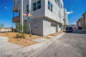 2484 Indigo Mountain St in Henderson, NV - Building Photo - Building Photo