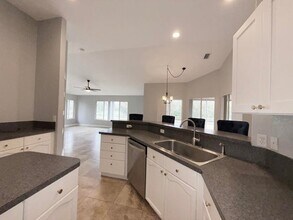 7534 Coconut Blvd in West Palm Beach, FL - Building Photo - Building Photo