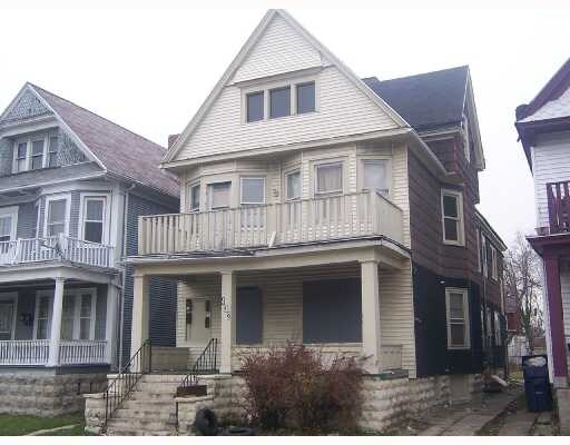 432 E Utica in Buffalo, NY - Building Photo