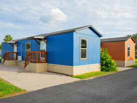 Patriot Pointe in Mission, TX - Building Photo