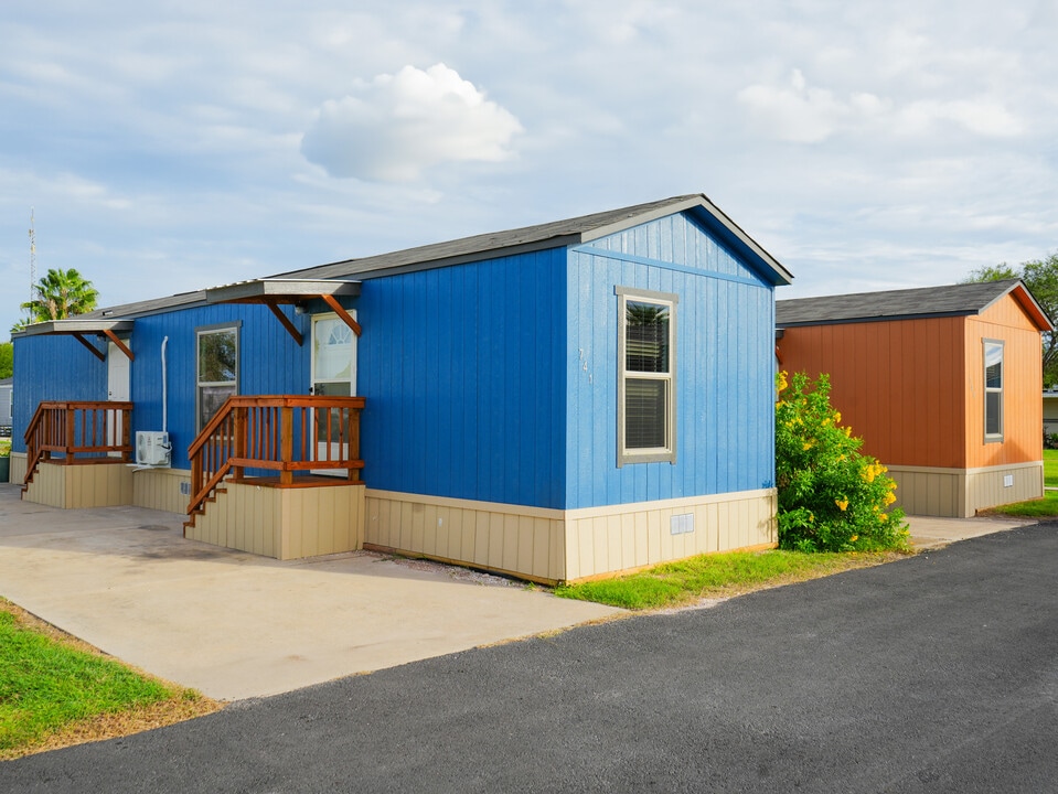 Patriot Pointe in Mission, TX - Building Photo