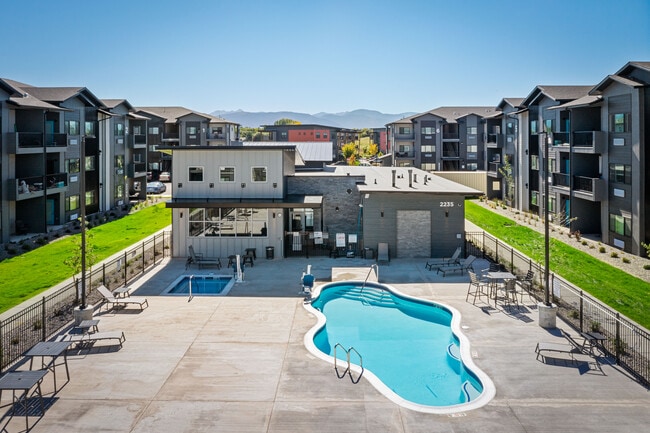 Avion Apartment Homes in Bozeman, MT - Foto de edificio - Building Photo