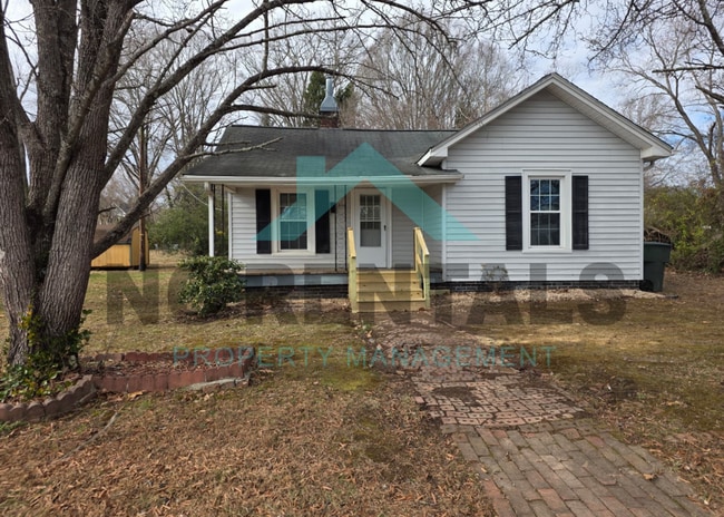 property at 204 N 6th Ave