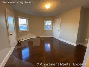 34 Speridakis Ter in Cambridge, MA - Building Photo - Building Photo