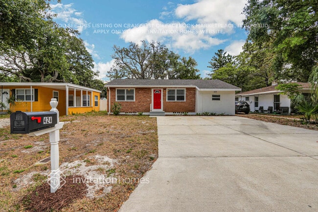 424 4th St NW in Largo, FL - Building Photo - Building Photo