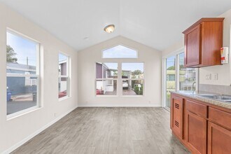 2630 Portola Dr in Santa Cruz, CA - Building Photo - Building Photo