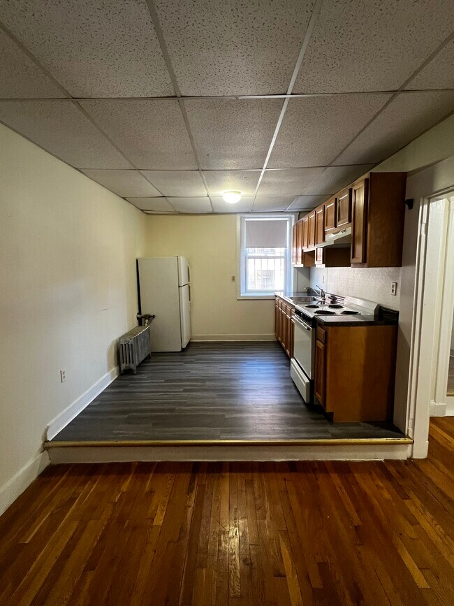 property at 8 Chiswick Rd